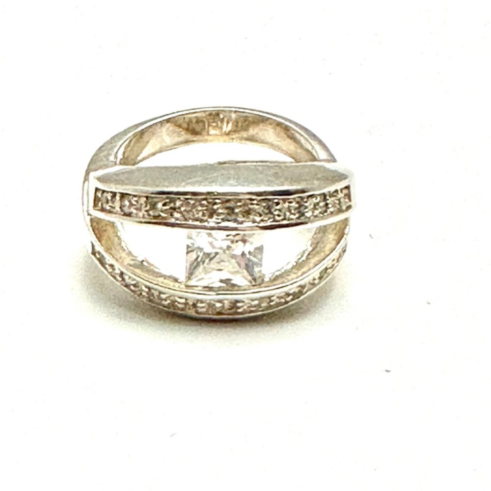 Sterling Silver Stamped 925 Ring with 1 Carat square Cut Cubic Zirconia Size 9